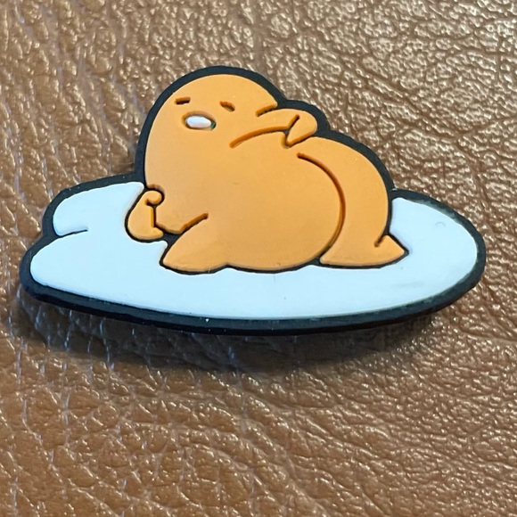Sanrio Gudetama Croc Charm - Picture 3 of 4